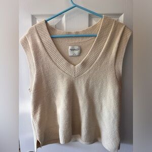 ABERCROMBIE & FITCH Soft Cream Sweater Vest, Size S
